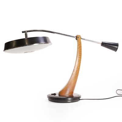 Lot 227 - A Fase Presidente 'Pendulo' table lamp