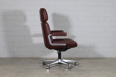 Lot 238 - Gordon Russell (1892-1980)