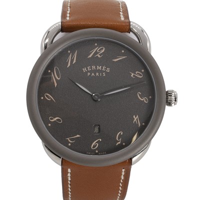 Lot 365 - A gentlemen's stainless steel and titanium Hermès Arceau quartz strap watch