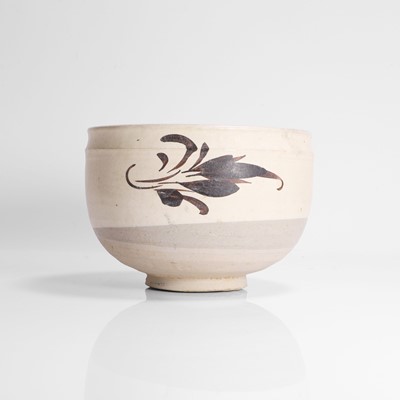 Lot 9 - A Chinese earthenware bowl