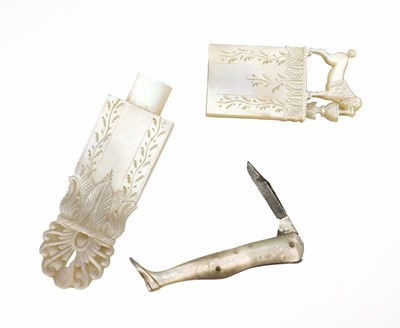 Lot 330A - A Palais Royale mother of pearl bodkin case