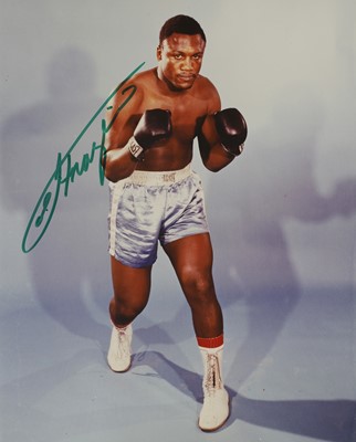 Lot 363 - Nine boxing signed photos