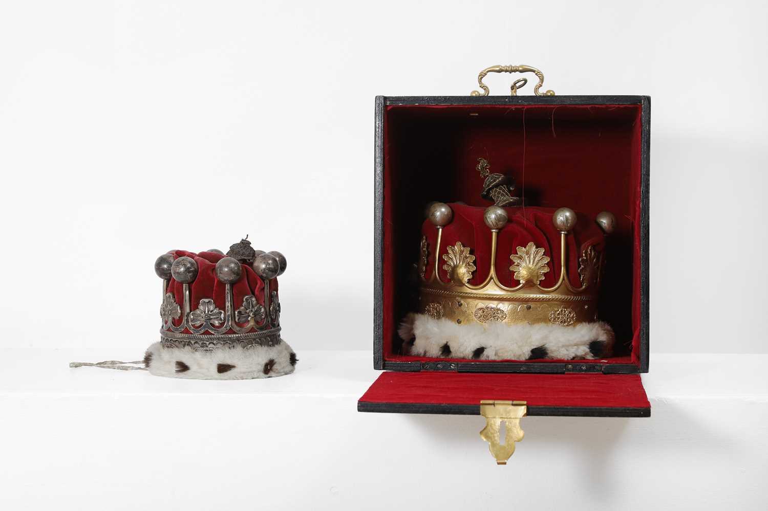 Lot 566 - The coronets of the 2nd Earl and Countess