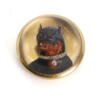 Lot 74 - A reverse painted intaglio or Essex crystal dog brooch, by Tiffany and Co., c.1930