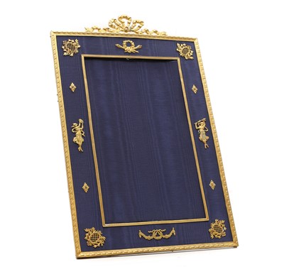 Lot 498 - A gilt bronze Empire style photograph frame