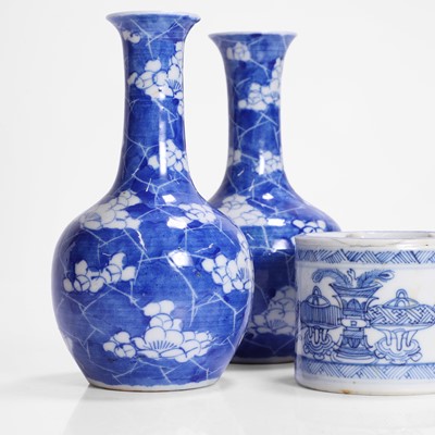 Lot 473 - A pair of Chinese blue and white vases