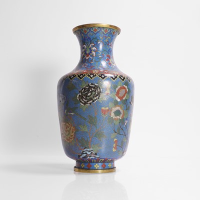 Lot 450 - A Chinese cloisonné vase