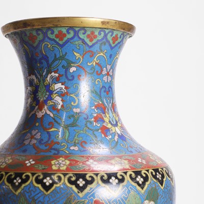 Lot 450 - A Chinese cloisonné vase
