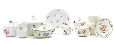 Lot 113 - A group of Meissen porcelain