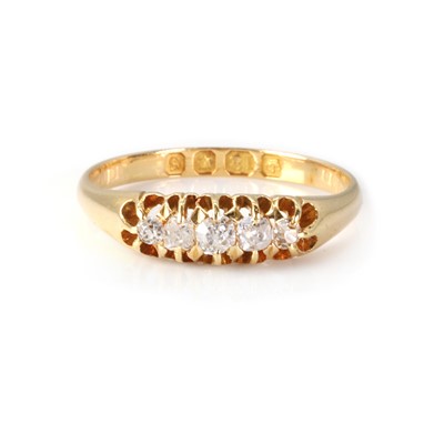 Lot 1028 - An 18ct gold late Victorian five stone diamond boat shaped ring