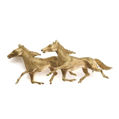 Lot 96 - An Italian horses brooch with a pair of galloping horses, c.1960