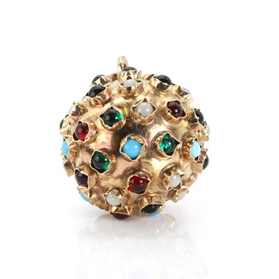 Lot 1072 - A 9ct gold 'Sputnik' charm