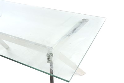 Lot 700 - A contemporary glass top desk