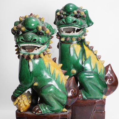 Lot 375 - Two Chinese sancai-glazed Buddhist lions