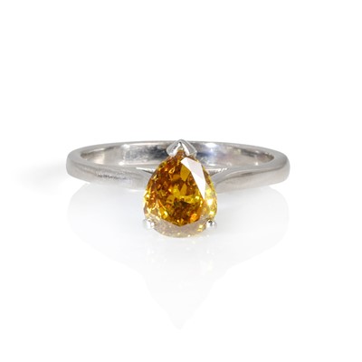 Lot 269 - †A 14ct white gold single stone fancy coloured diamond ring