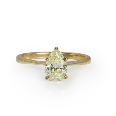 Lot 277 - † A single stone fancy coloured pear cut diamond ring