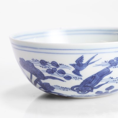 Lot 31 - A Chinese blue and white tea bowl