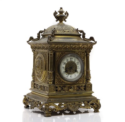 Lot 445 - A French brass mantel clock