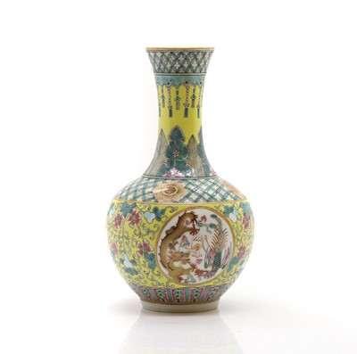 Lot 297 - A Chinese famille rose vase