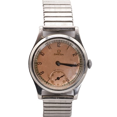 Lot 1461 - A stainless steel Omega mechanical bracelet watch, c1940s