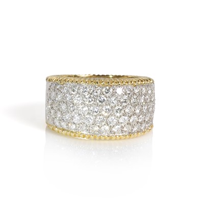 Lot 248 - An 18ct two-colour gold pavé diamond ring