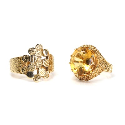 Lot 1286 - An 18ct gold citrine ring and a 9ct gold ring