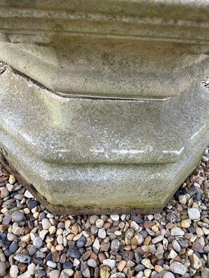 Lot 644 - A large Haddonstone garden urn