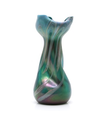 Lot 374 - A Rindskopf 'Pulled Feather' iridescent glass vase