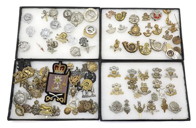 Lot 561 - A collection of British cap badges