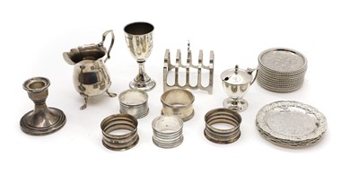 Lot 36 - A collection of silver items