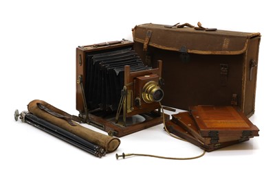 Lot 532 - A Thornton Packard mahogany plate camera