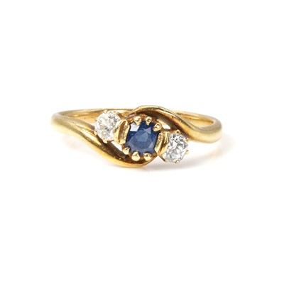 Lot 1057 - An Edwardian sapphire and diamond ring