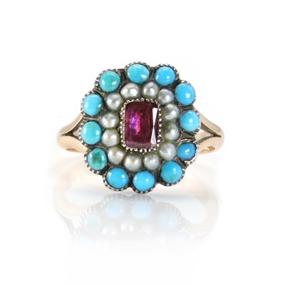 Lot 1007 - A turquoise and split pearl ring