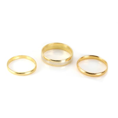 Lot 1309 - A group of three gold rings