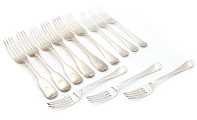 Lot 8 - A collection of silver forks