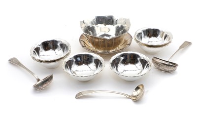 Lot 49 - A collection of silver items