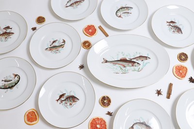 Lot 84 - A group of Richard Ginori porcelain 'Fish' plates