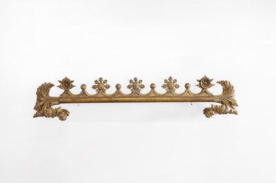 Lot 568 - A giltwood curtain pelmet