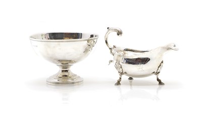 Lot 1 - A George III silver sauceboat