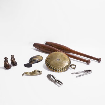 Lot 519 - A pair of hardwood exercise batons