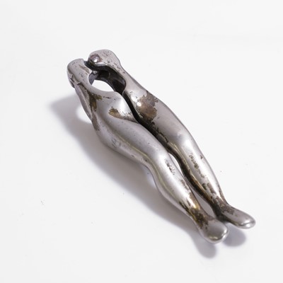 Lot 519 - A pair of hardwood exercise batons