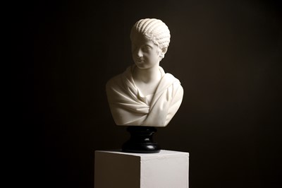 Lot 280 - A carved marble bust of Plautilla