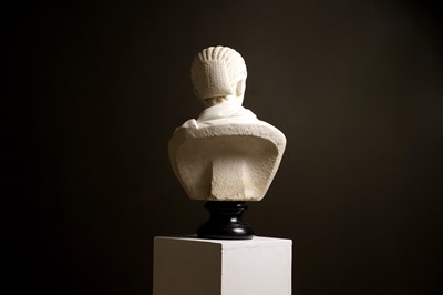 Lot 280 - A carved marble bust of Plautilla