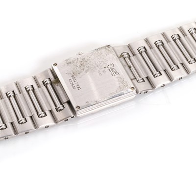 Lot 1478 - An 18ct white gold Piaget Dancer quartz bracelet watch