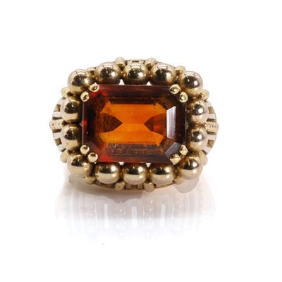 Lot 1189 - A French 18ct gold citrine ring