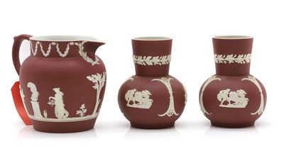 Lot 107 - A group of three Wedgwood Jasperware items