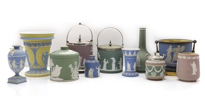 Lot 125 - A collection of Wedgwood Jasperware items