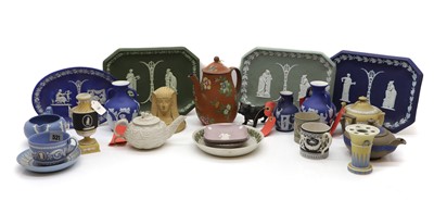 Lot 127 - A collection of Wedgwood pottery items