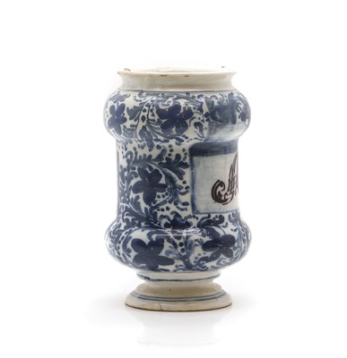 Lot 156 - An Italian faience dry drug jar