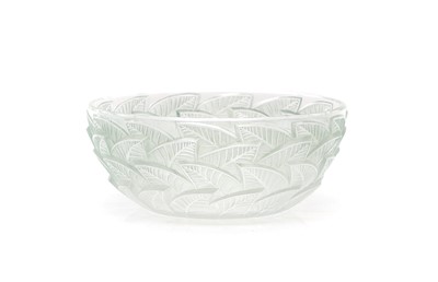 Lot 362 - A Lalique 'Ormeaux' glass bowl